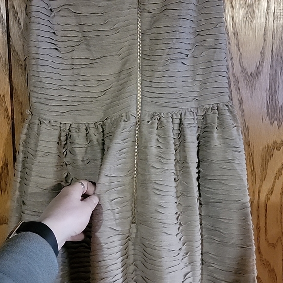 NWT DRESS - Picture 5 of 11